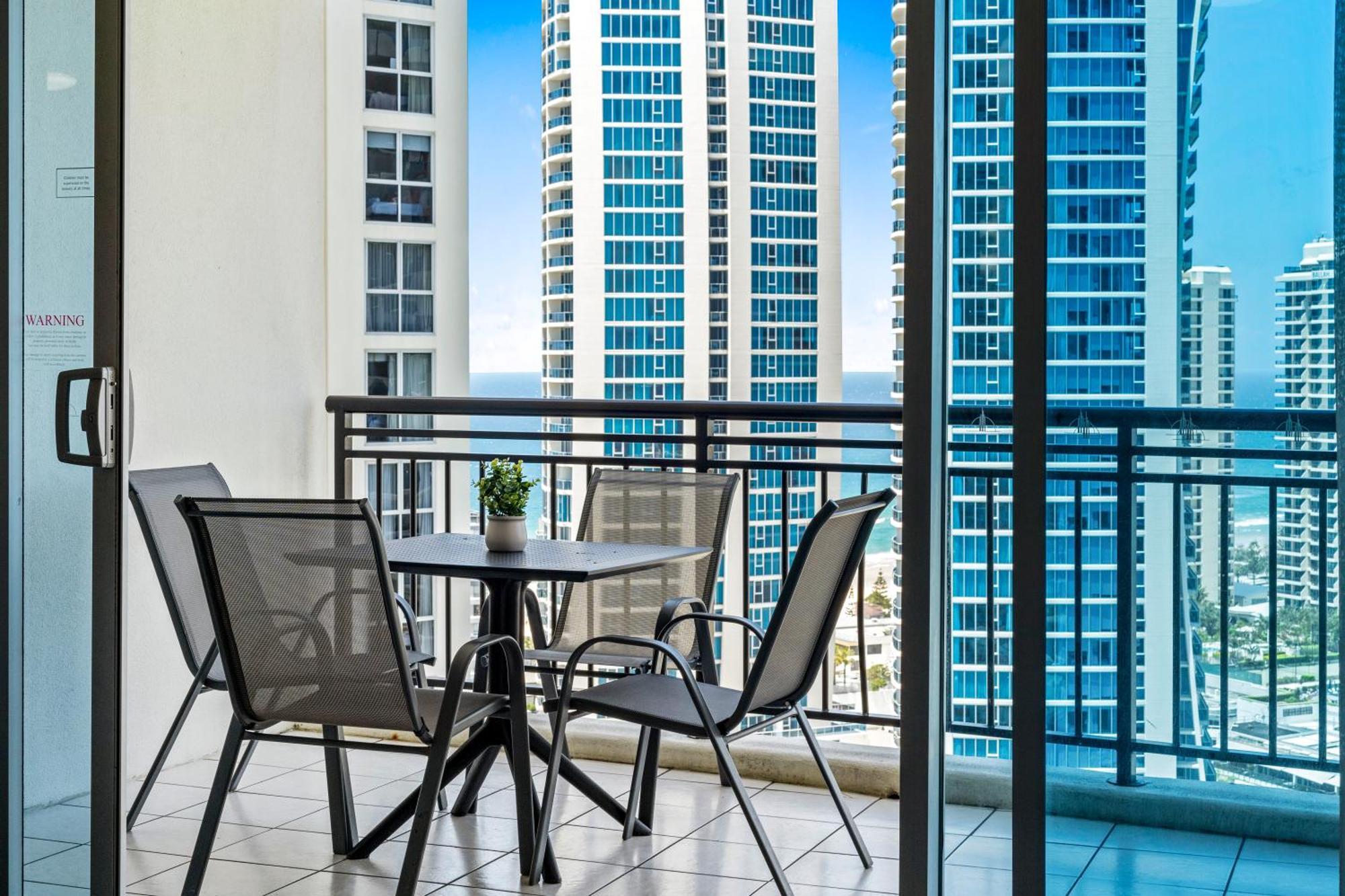 Chevron Renaissance - Self Contained & Privately Managed Apartments Gold Coast Exterior foto